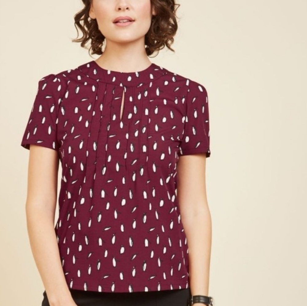 Modcloth Burgundy & White Short-Sleeve Pintuck Blouse